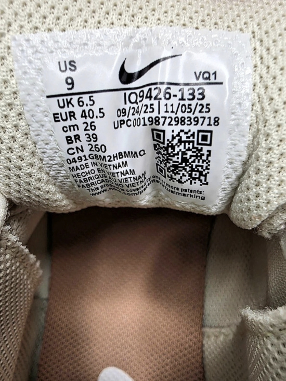 Nike V5 RNR Womens Running Shoes Sneakers Size 9 White  / Rose Gold IQ9426 133 - Picture 7 of 8